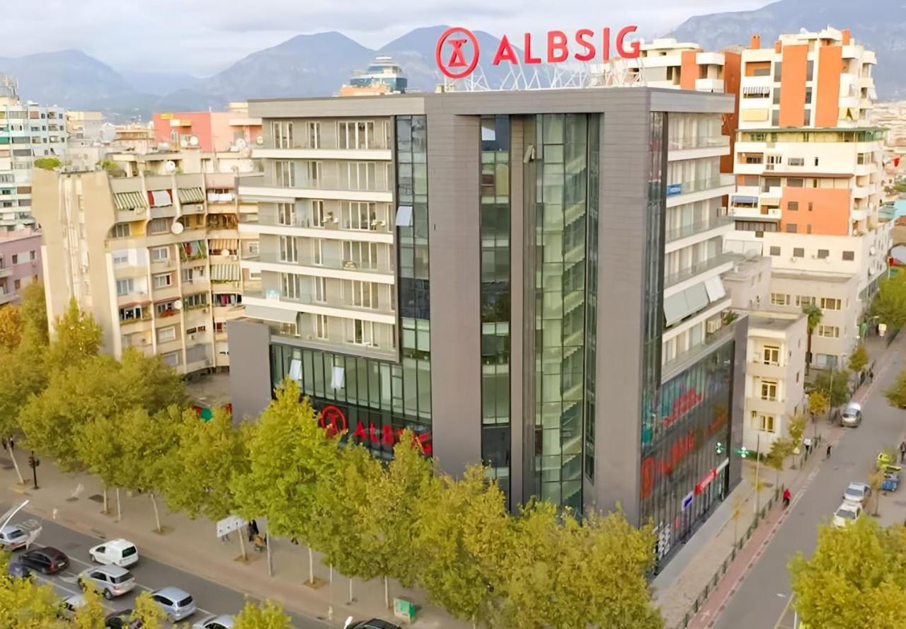 Free Parking Skanderbeg Square - Spacious Central Apartment Tiranë Eksteriør bilde