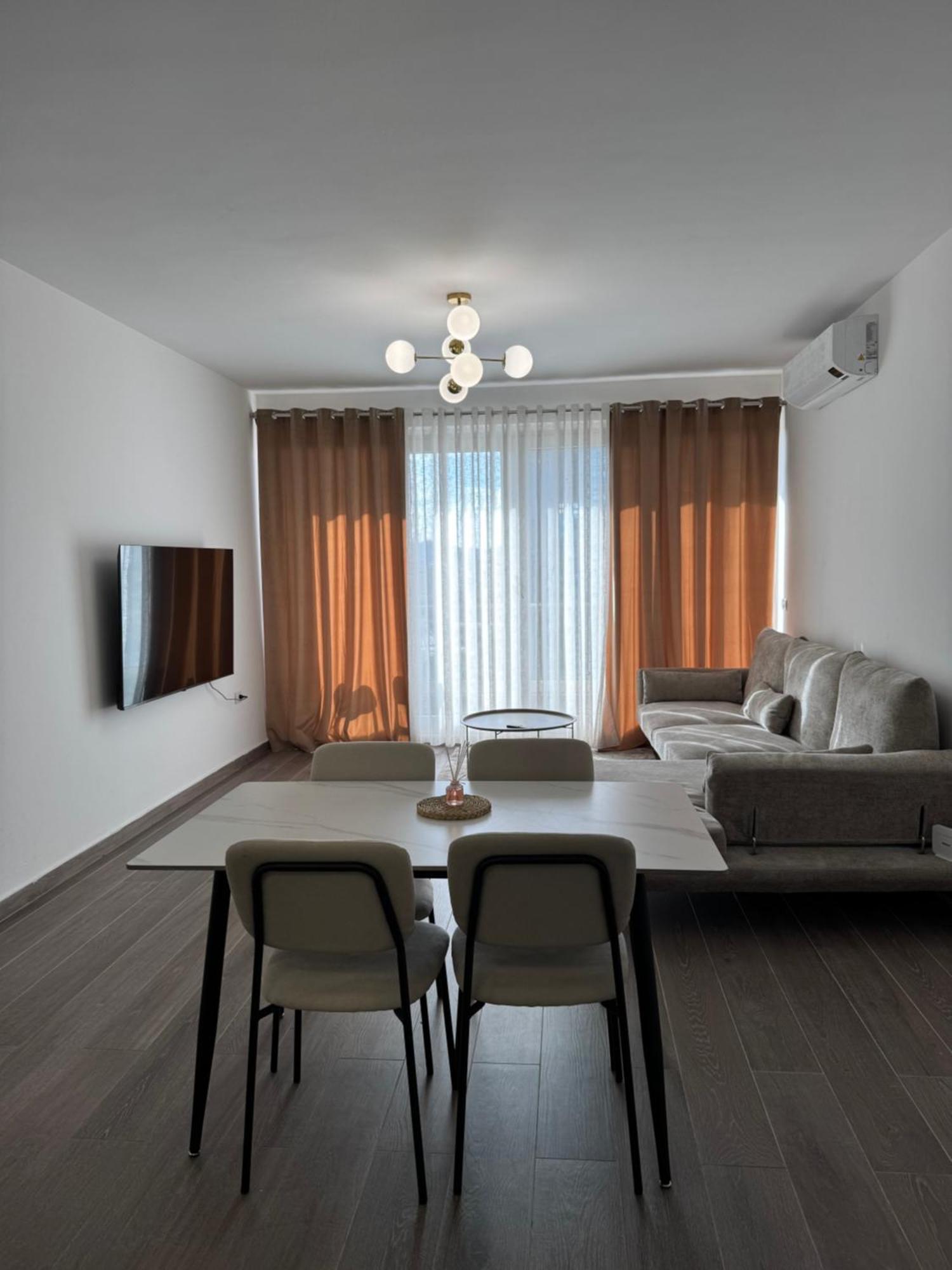 Free Parking Skanderbeg Square - Spacious Central Apartment Tiranë Eksteriør bilde